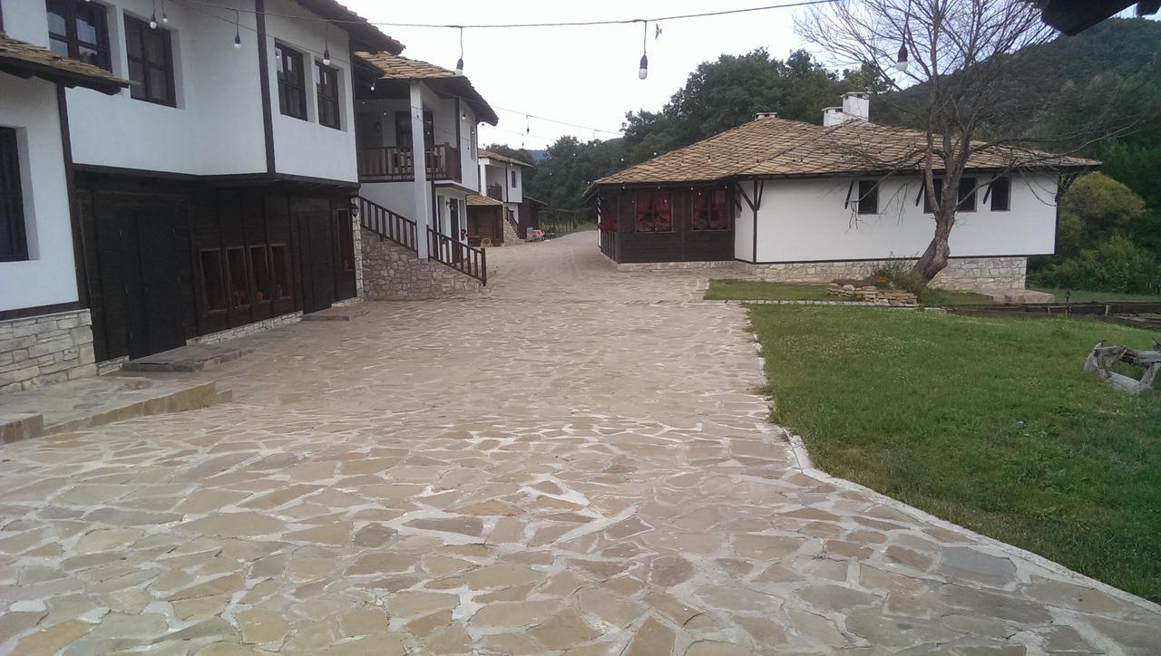 Ethnocomplex Krivini Hotel Luaran gambar